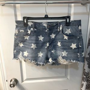 Jean shorts with stars